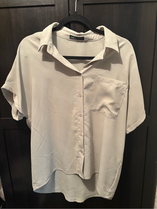 SHEIN Other - SHEIN Cream Short-Sleeve Button-Up Shirt